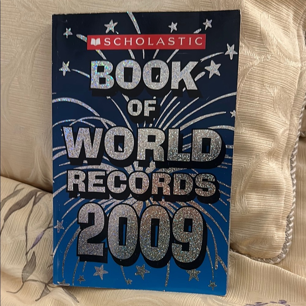 Scholastic Book of World Records 2009